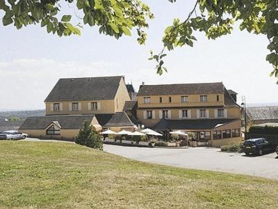 Logis Hotel De La Tour Masseret Bagian luar foto