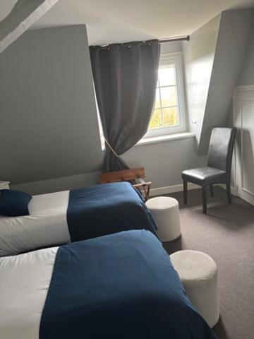 Logis Hotel De La Tour Masseret Bagian luar foto